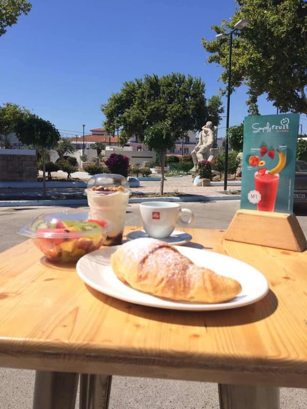 Bivalvia Beach Plus-1