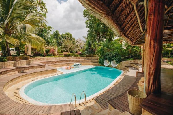 Tulia Zanzibar-1