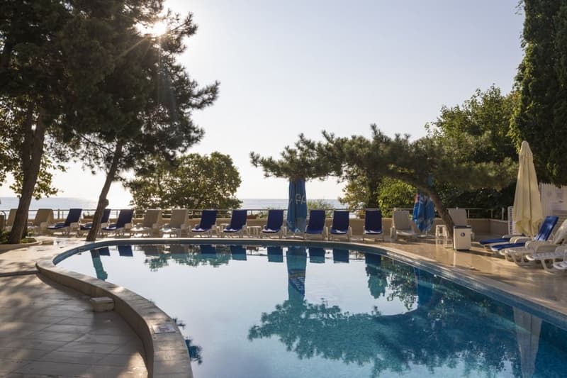 ELPIDA BEACH