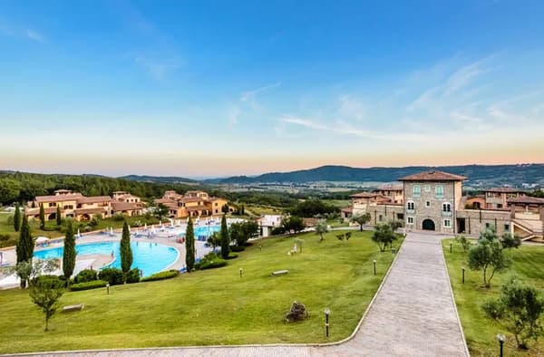 Pian dei Mucini Resort-1
