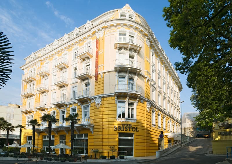 Hotel Bristol