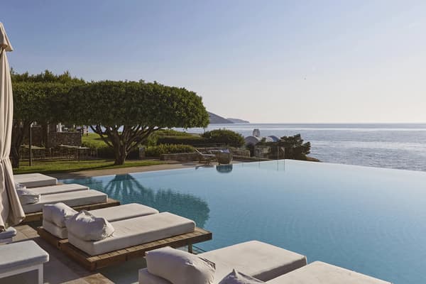 Saint Nicolas Bay-1