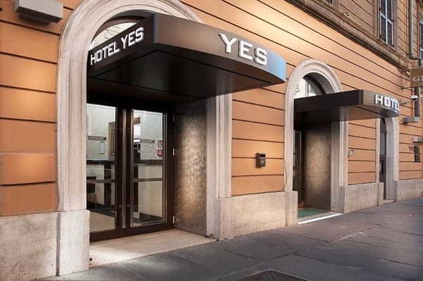 Yes Hotel-1