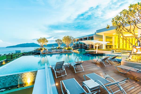 Crest Resort and Pool Villas-1