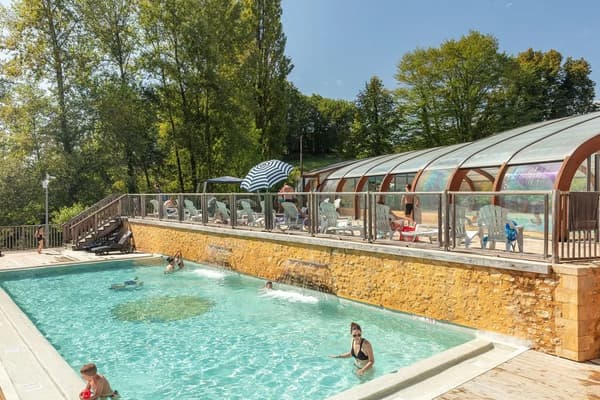 Camping Le Val d'Ussel-1