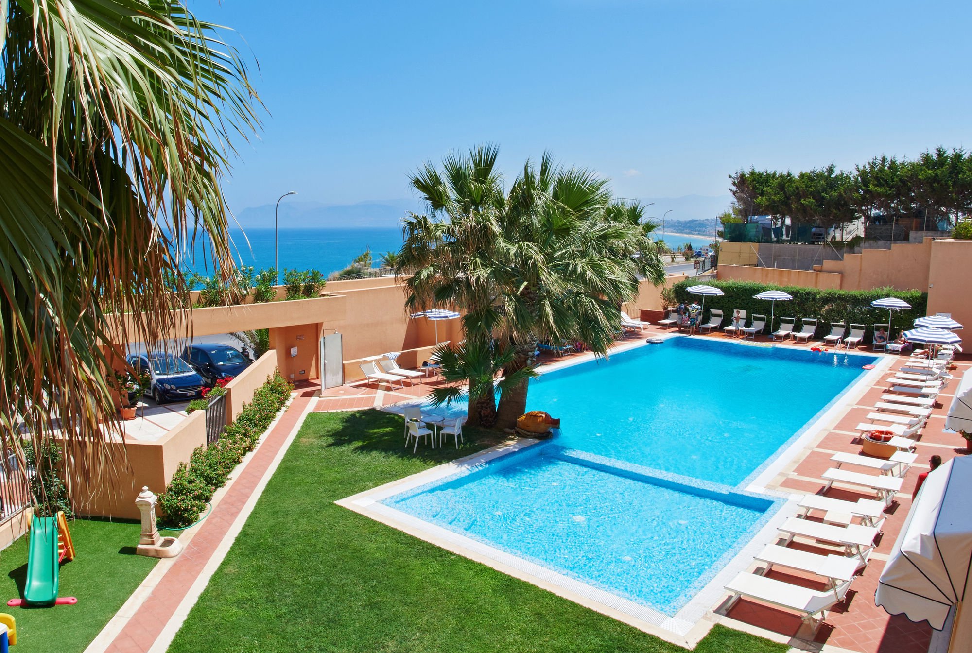 Hotel Punta Nord Est