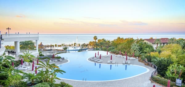 Starlight Resort & Convention Center-1