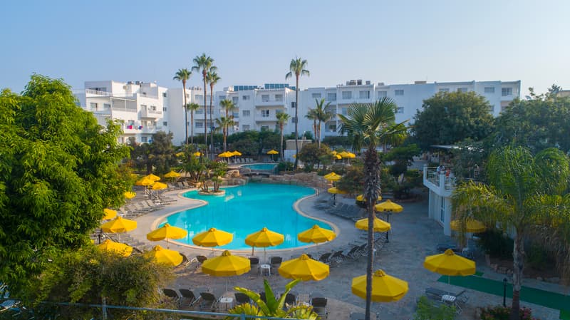 Mayfair Gardens