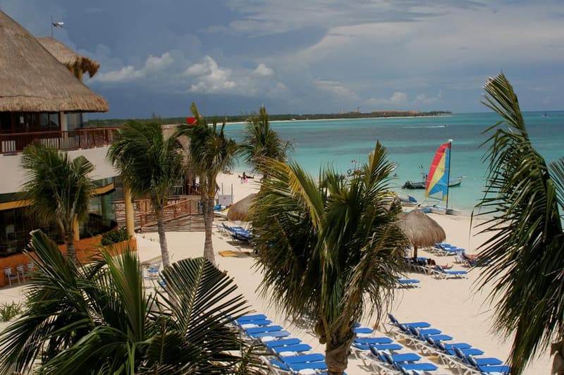 The Reef Coco Beach