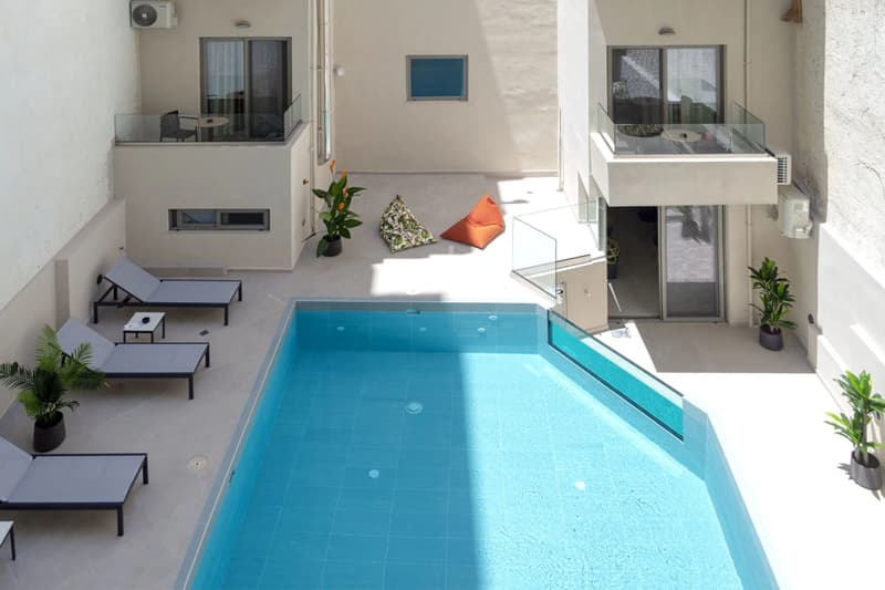 The City Hotel & Suites