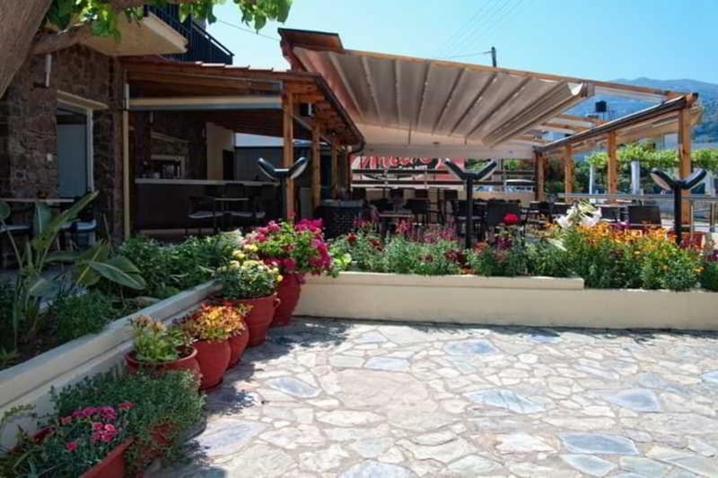 Nicolas Hotel
