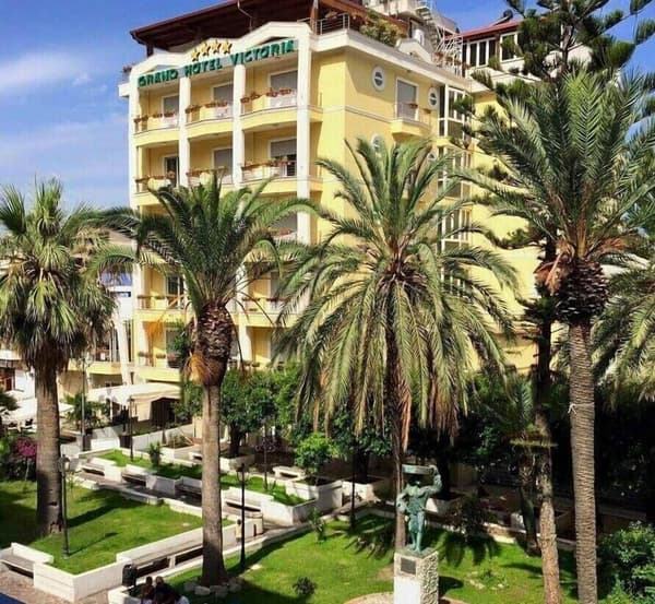 Grand Hotel Victoria-1