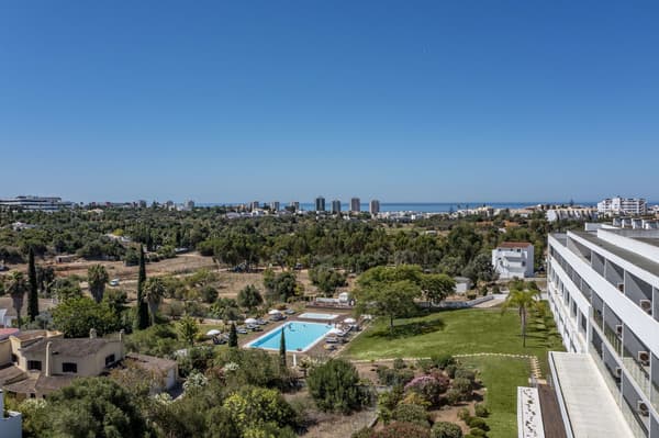 Pelican Alvor-1
