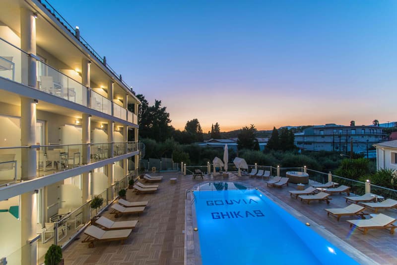 Palapart Gikas Suites and Studios