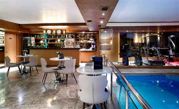 Darkhill Hotel-1