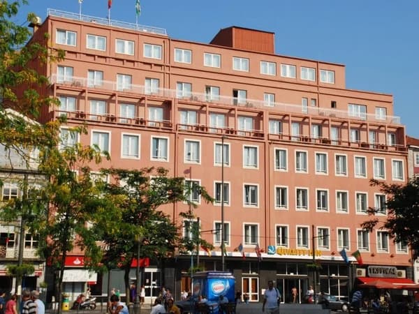 Legendary Porto Hotel-1