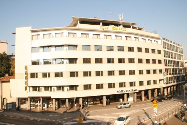 Hotel Centrale-1