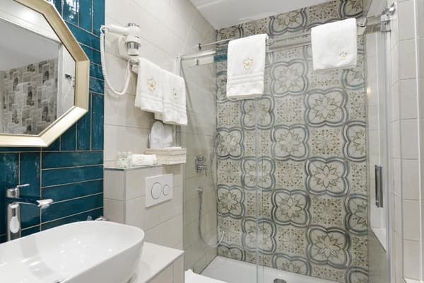 The Duke Luxury Rooms-1