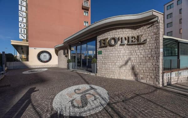 iH Hotels Milano St. John Sesto San Giovanni-1