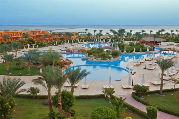 Amwaj Oyoun Resort & Spa-1