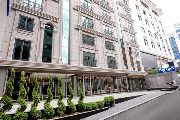 Days Inn by Wyndham Istanbul Bomonti-1