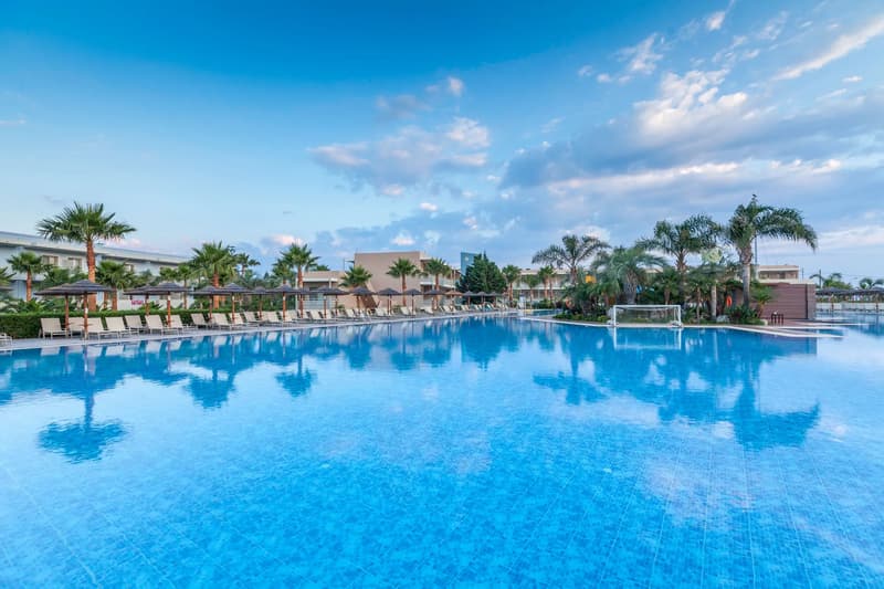 Blue Lagoon Resort
