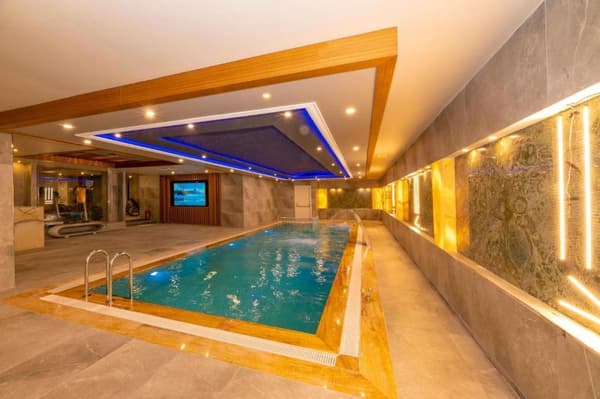 Ramada By Wyndham Istanbul Pera-1