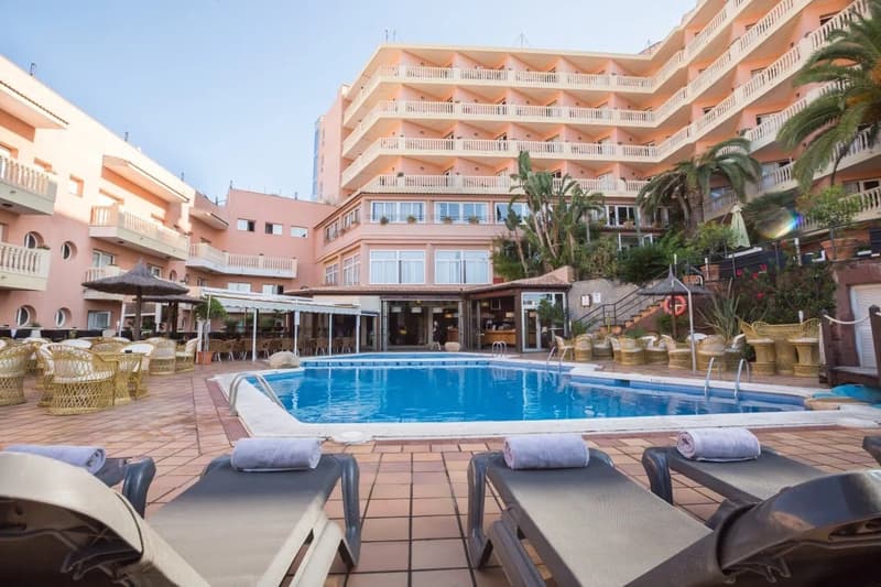 Hotel Alba Seleqtta