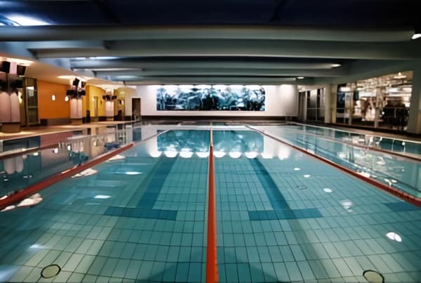 Ramada Plaza Berlin City Centre Hotel & Suites-1