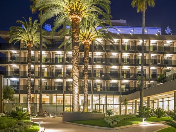 Palmon Bay Hotel & Spa-1