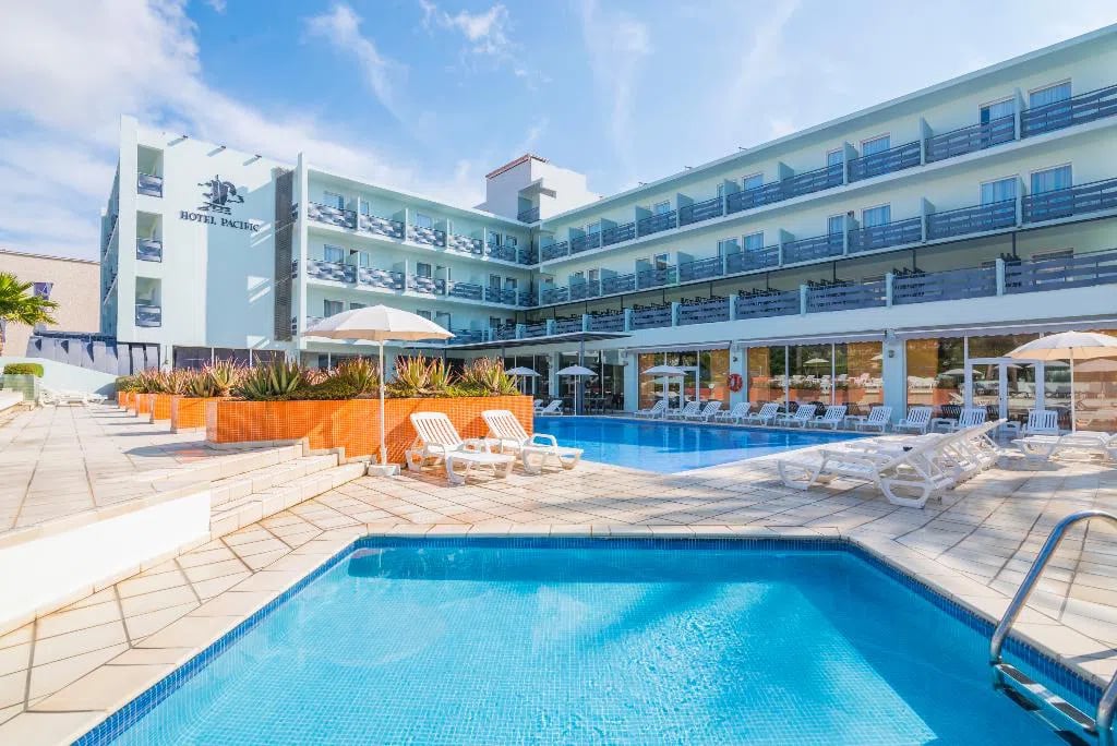 Azuline Hotel Pacific