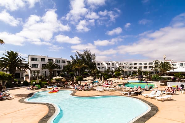 Hotel BlueBay Lanzarote-1