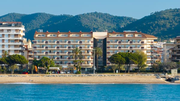 AQUA Hotel Promenade & Spa-1