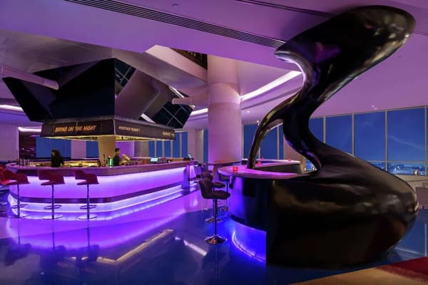 V Hotel Dubai, Curio Collection by Hilton-1