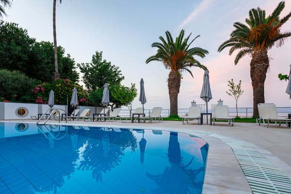 Sirocco Hotel-1