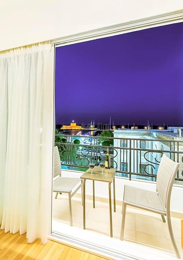 Hermes Hotel-1
