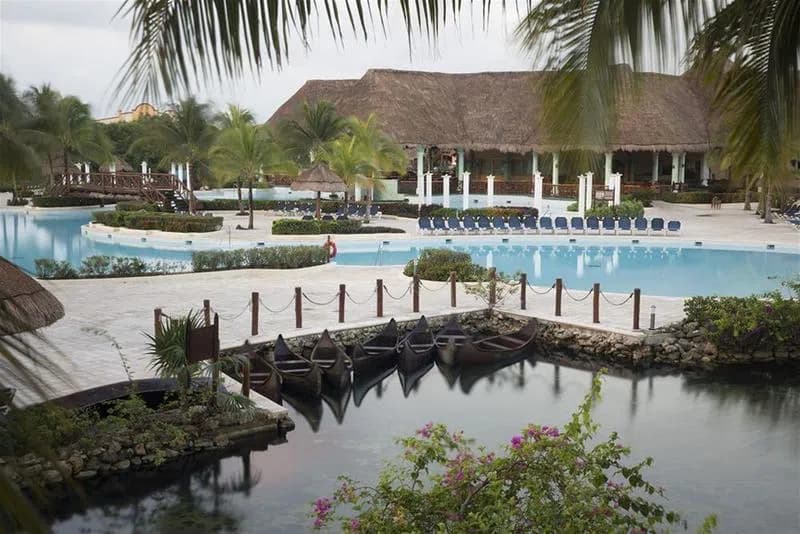 Grand Palladium Colonial Resort & Spa