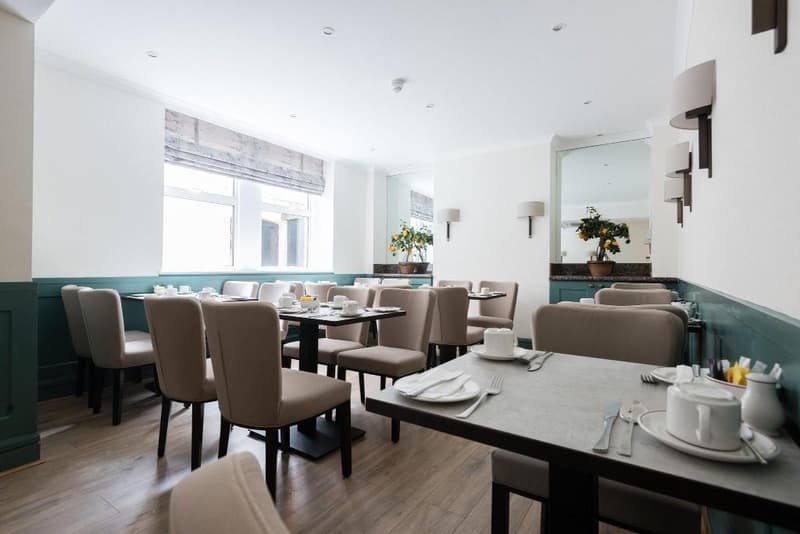 Blandford Hotel