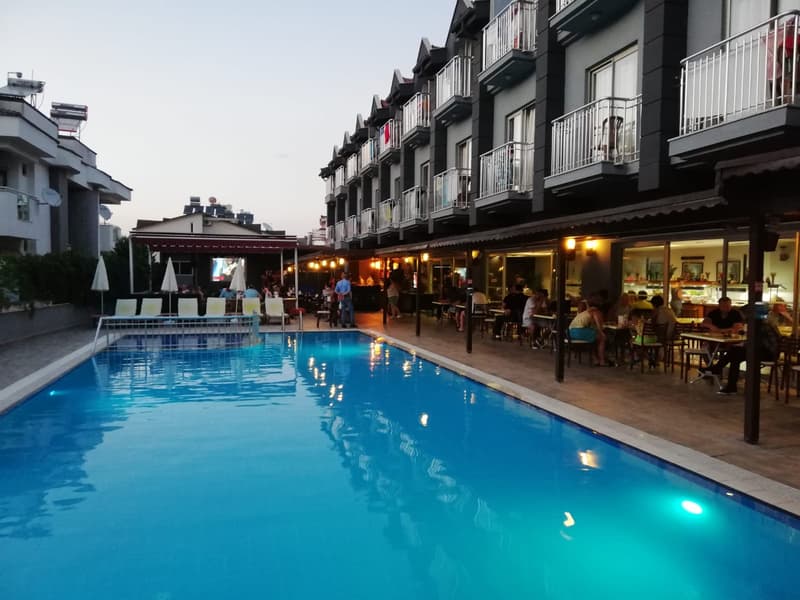 Grand Nar Hotel