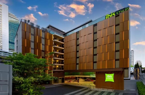Ibis Styles Bangkok Silom-1
