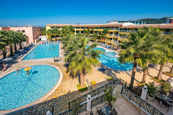Caretta Beach Holiday Village-1