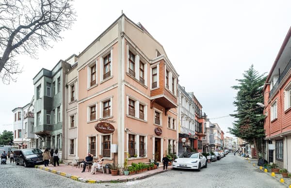 Sultan House-1