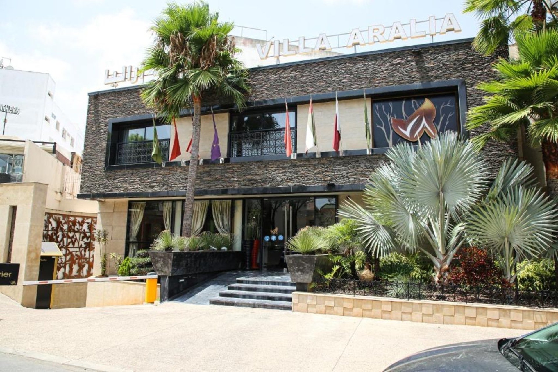 Villa Aralia