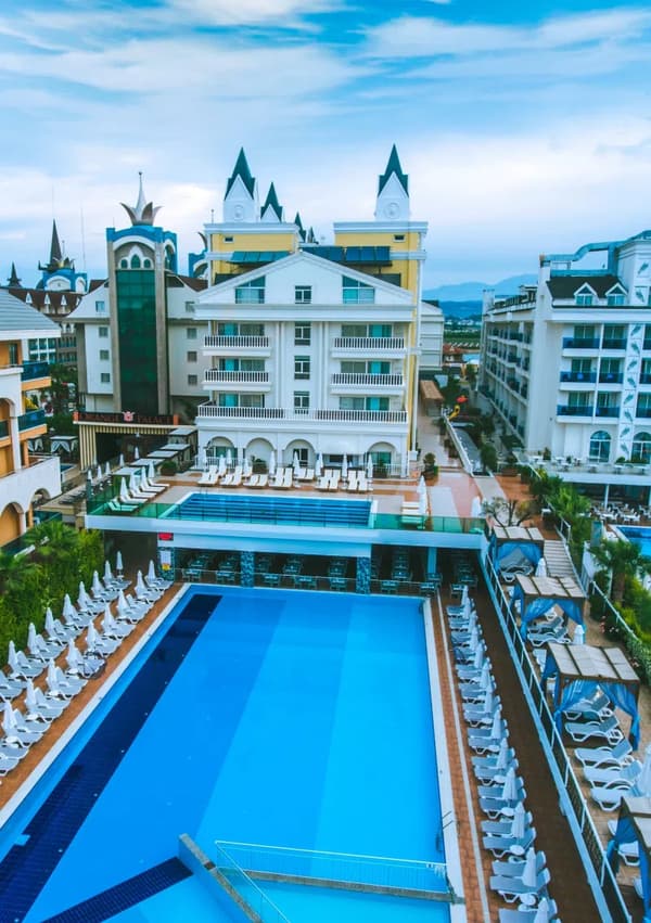 Dream World Resort & Spa-1