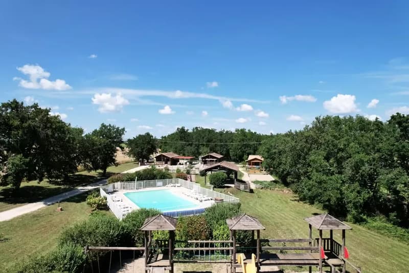 Camping Les Chalets De Dordogne