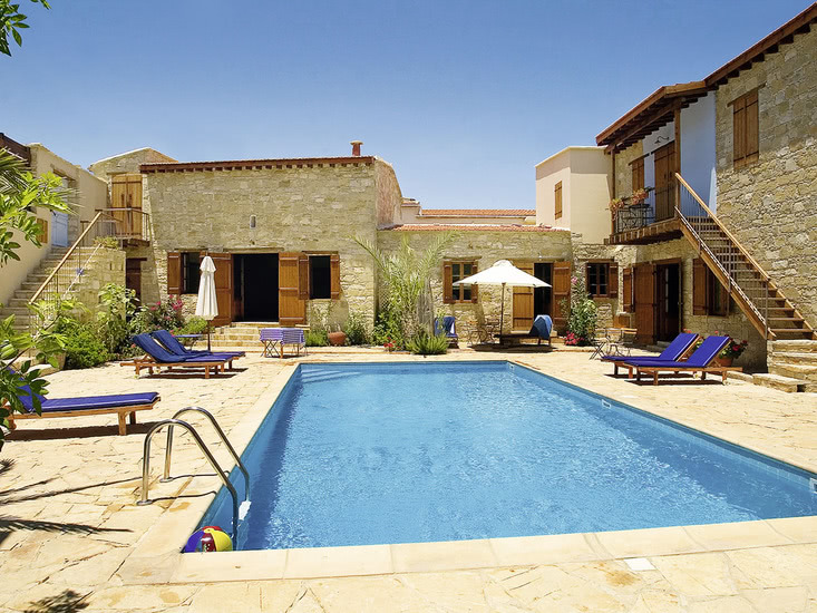 Eveleos Country House