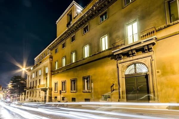 Luxury Rooms H 2000 Roma-1