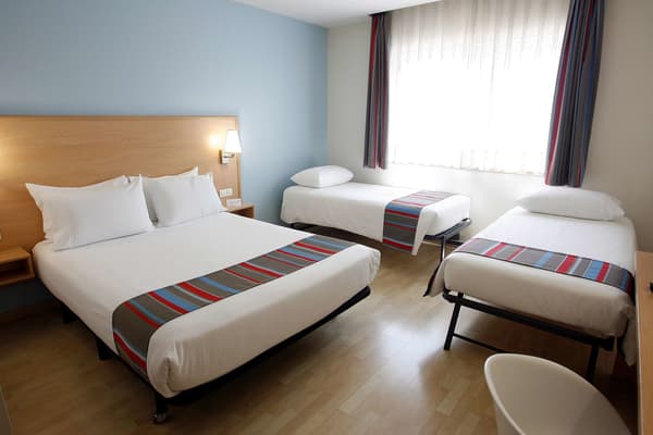 Travelodge Torrelaguna-1
