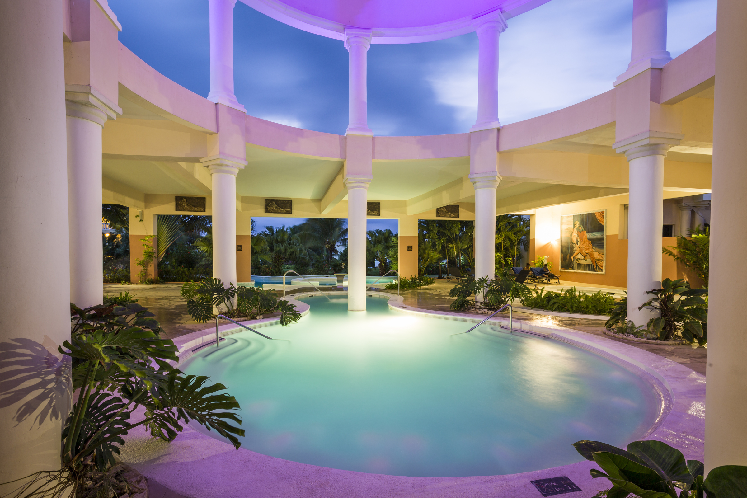 Grand Palladium Lady Hamilton Resort and Spa