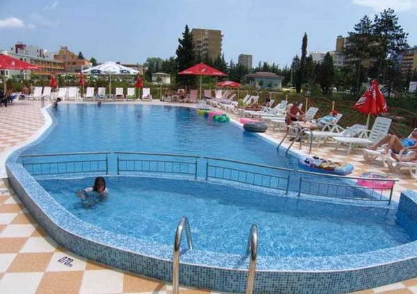 Smolian Hotel-1